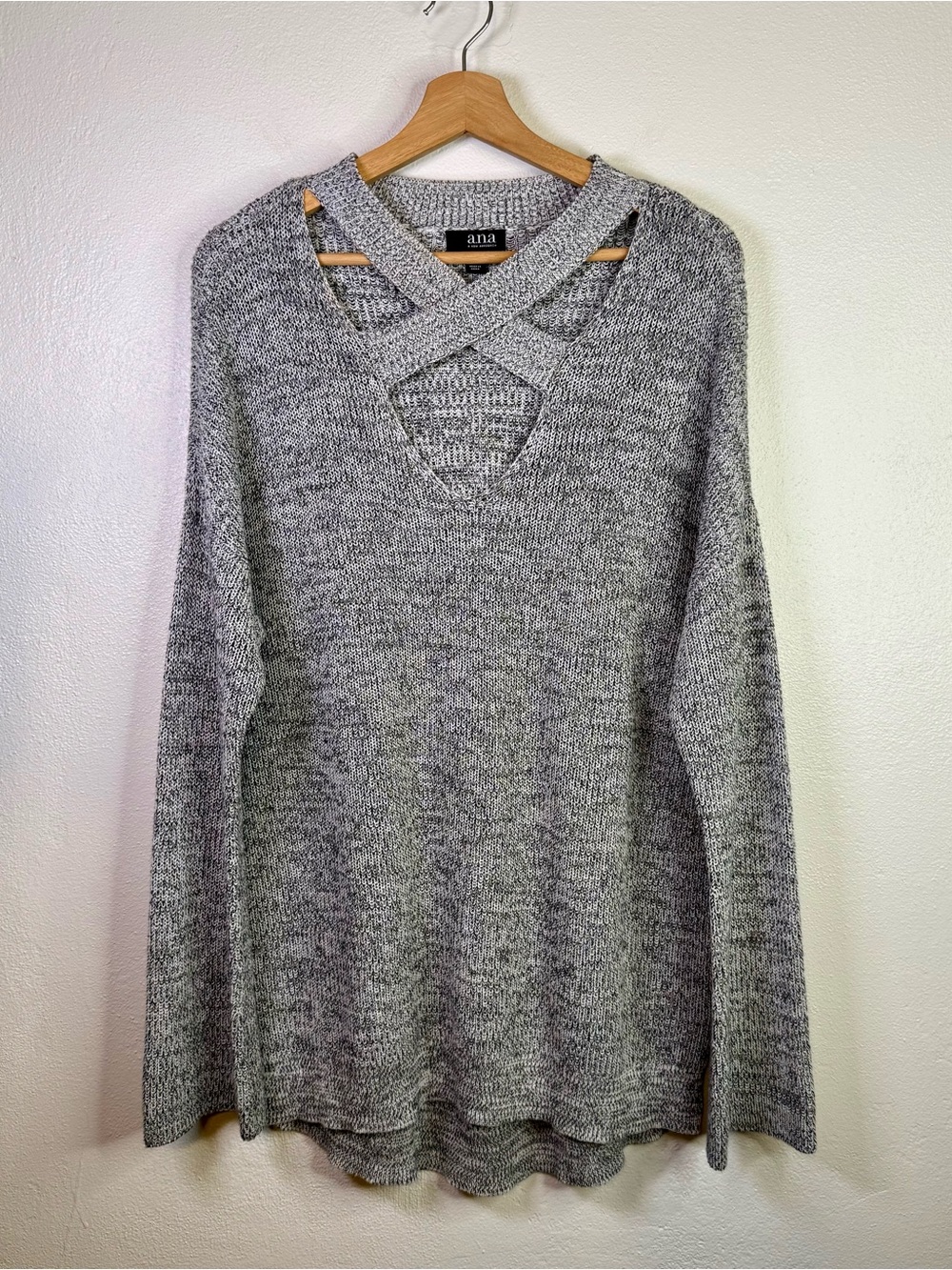 a.n.a Criss Cross V-Neck Gray Marl Knit Sweater Women's Size Large 100% Cotton